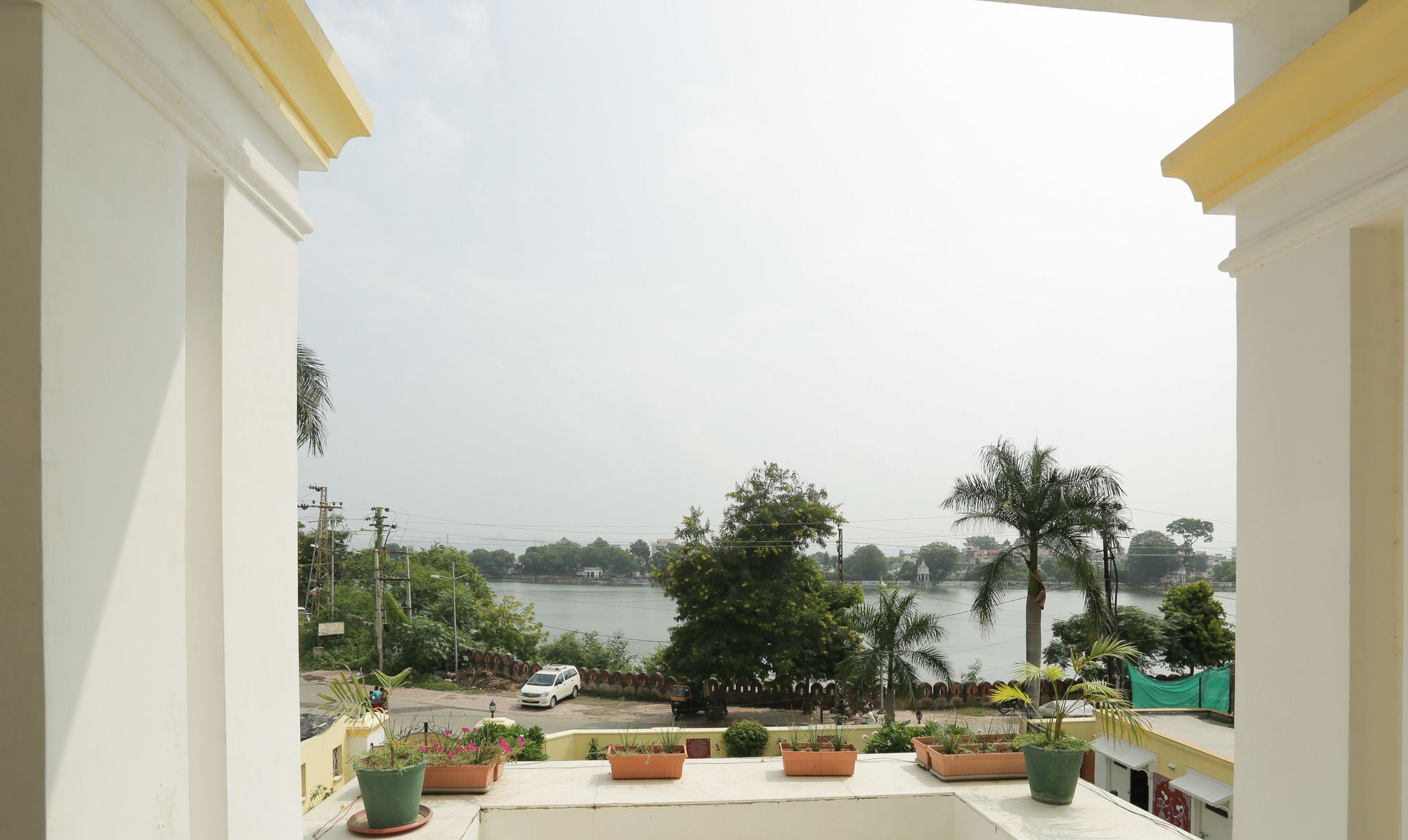 Brahma Niwas - By The Lake Hotel Udaipur Exterior photo